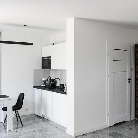 Apartament Black-Niska Z Garazem Podziemnym Kielce Esterno foto