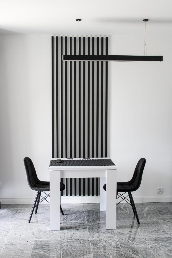 Apartament Black-Niska Z Garazem Podziemnym Kielce Esterno foto