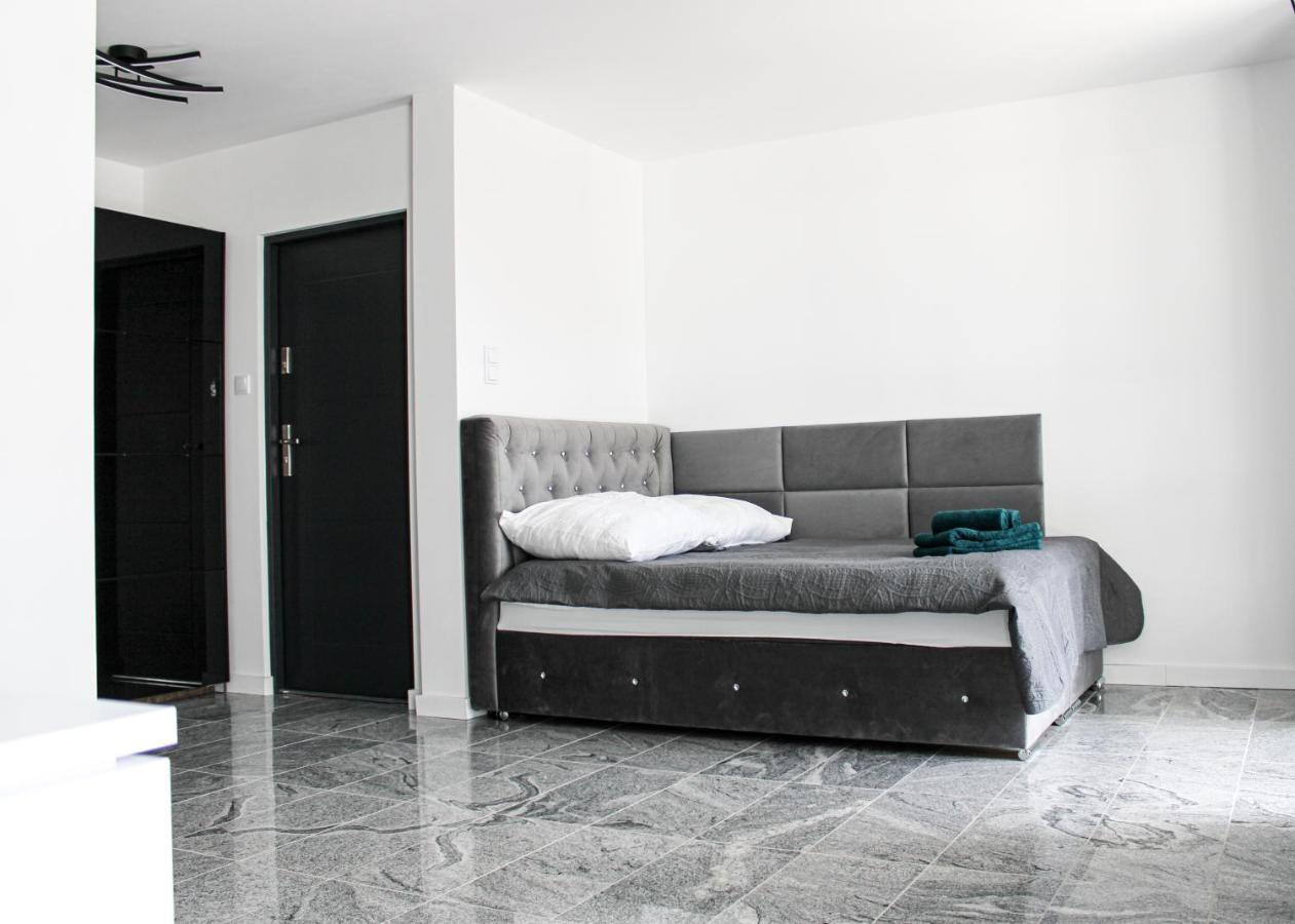 Apartament Black-Niska Z Garazem Podziemnym Kielce Esterno foto